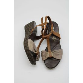 VERA PELLE SZANDÁL 40