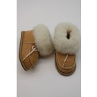 BUNDÁS BABA CIPŐ 24