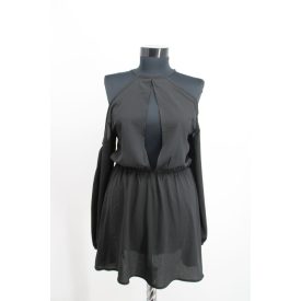 NYITOTT VÁLLÚ RUHA M