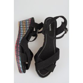 TCM TELITALPÚ SZANDÁL 39