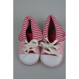 VÁSZON TORNACIPŐ 18/19