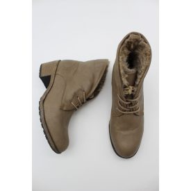 MAGASSARKÚ BOKACSIZMA 38