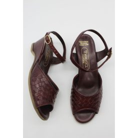 THERESIA MADAME BŐR SZANDÁL 38