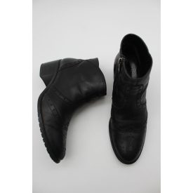 BUT S MAGASSARKÚ BOKACSIZMA 38