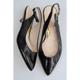 BULLBOXER LAKK SZANDÁL 38