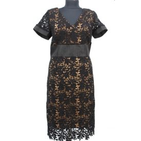 PIÚ PIÚ CSIPKÉS RUHA 38