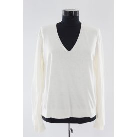 A-K-R-I-S KÜLÖNLEGES UJJÚ FELSŐ M