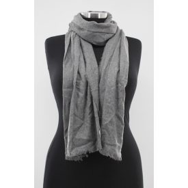 C&A STRASSZKÖVEKKEL DÍSZÍTETT SÁL