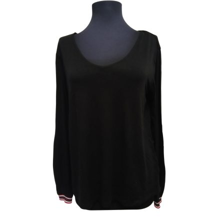 DESIGNED WITH LOVE BŐ FELSŐ S